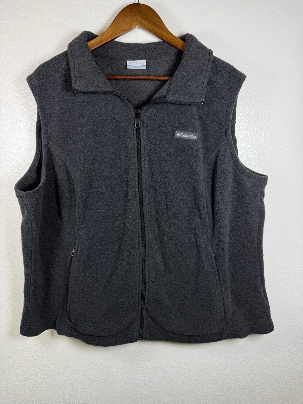 Columbia Women's Dark Gray Full-Zip Fleece Vest